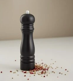 DAY Pepermolen Pepermaler/Kruidenmaler Van Massief Beukenhout 21.5 CM - Mat Zwart -Keukenheld Verkoopwinkel 1076x1200