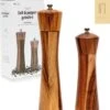 Peper En Zoutmolen Set - 22CM - Pepermolen - Zoutmolen - 2 Stuks - Acacia Hout - Instelbare Maalgraad - Duurzaam - Luxe Kwaliteit - Hervulbaar - Barbecue - BBQ Accesoires - Zout Peper Kruiden - Sinterklaas - Kerst