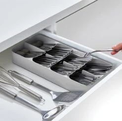 Joseph Joseph Bestekbak - 5-vaks - Sorteervakken 29 Joseph Joseph Bestekbak - 5-vaks - Sorteervakken -Keukenheld Verkoopwinkel 1200x1194 1