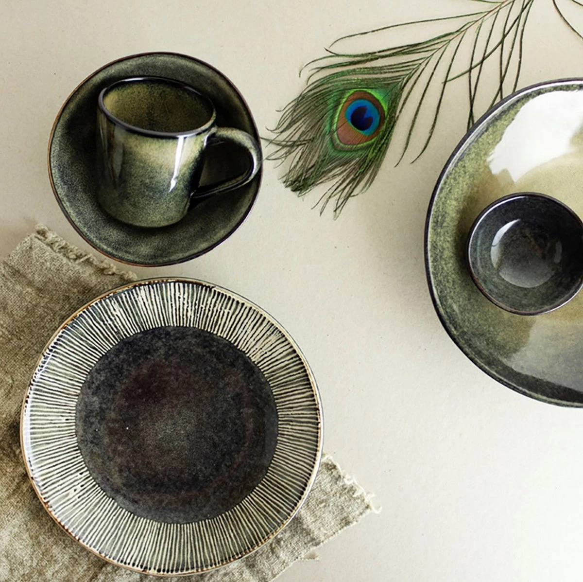 Dutch Rose Organic - Dutch Rose Set 16 Delig Servies Groen 5 Dutch Rose Organic - Dutch Rose Set 16 Delig Servies Groen - Afbeelding 5