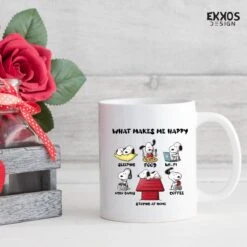 What Makes Snoopy Mok - Peanuts - Grappige Cadeautjes - Valentijn Cadeautje Voor Hem - Valentijn Cadeautje Voor Haar - Moederdag Cadeau - Valentijdag Cadeau - Cadeau Voor Vrouw - Mokken En Bekers - Cadeau Voor Moeder - Mama Cadeau - Koffiemok -Keukenheld Verkoopwinkel 1200x1200 1084