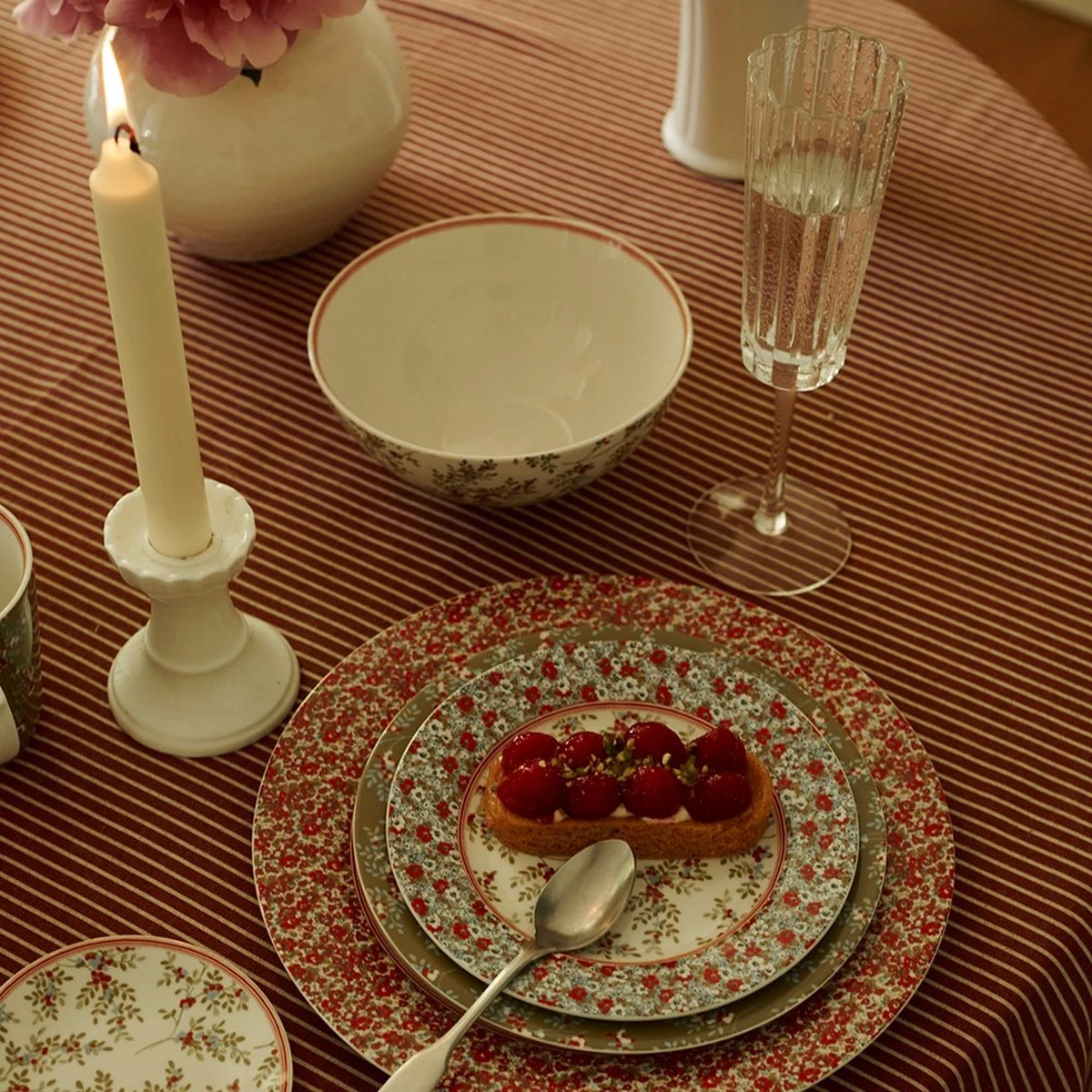 Laura Ashley Stockbridge Collectables - Laura Ashley Giftset 4 Bekers 32 Cl. 3 Laura Ashley Stockbridge Collectables - Laura Ashley Giftset 4 Bekers 32 Cl. - Afbeelding 3