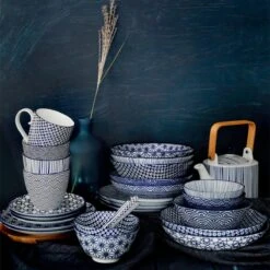 Tokyo Design Studio - Nippon Blue - Set Van 4 Mokken 380 Ml - Verpakt In Luxe Geschenkdoos 8 Tokyo Design Studio - Nippon Blue - Set Van 4 Mokken 380 Ml - Verpakt In Luxe Geschenkdoos -Keukenheld Verkoopwinkel 1200x1200 1111
