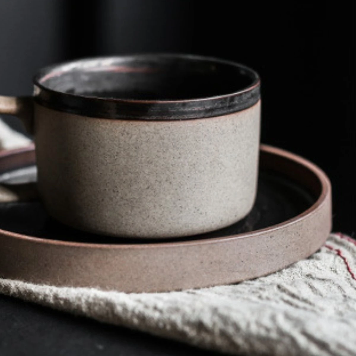 House Of Husk® Keramieke Kop En Schotel Set - Koffiekopjes - Theemokken - Koffiemokken - 250 Ml - Bruin Aardewerk 4 House Of Husk® Keramieke Kop En Schotel Set - Koffiekopjes - Theemokken - Koffiemokken - 250 Ml - Bruin Aardewerk - Afbeelding 4