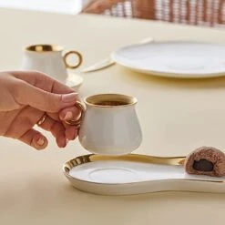 Karaca -Delon- Set Van 2 Koffiekopset-voor Twee Personen-Turkse Koffie-espresso-wit-gold-porselein- 6 Karaca -Delon- Set Van 2 Koffiekopset-voor Twee Personen-Turkse Koffie-espresso-wit-gold-porselein- -Keukenheld Verkoopwinkel 1200x1200 1232