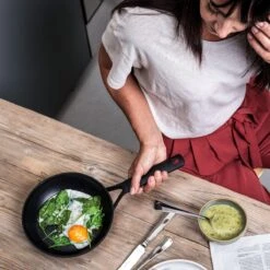 KitchenAid Classic Forged Aluminium Koekenpan ø20cm - Zwart - Inductie - Anti-aanbak -Keukenheld Verkoopwinkel 1200x1200 439