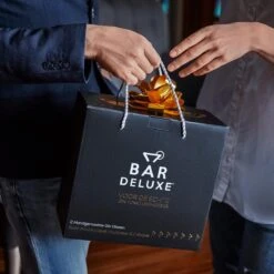 BarDeluxe® Gin Tonic Glazen - Gin Tonic Geschenkset - Handgeblazen - Gin Glazen - 2 Stuks - Gin Set - Kristal - Inclusief 2 Gin Glazen, Gin Tonic Lepel, Maatbeker, 2 RVS Rietjes & Receptenboekje -Keukenheld Verkoopwinkel 1200x1200 761