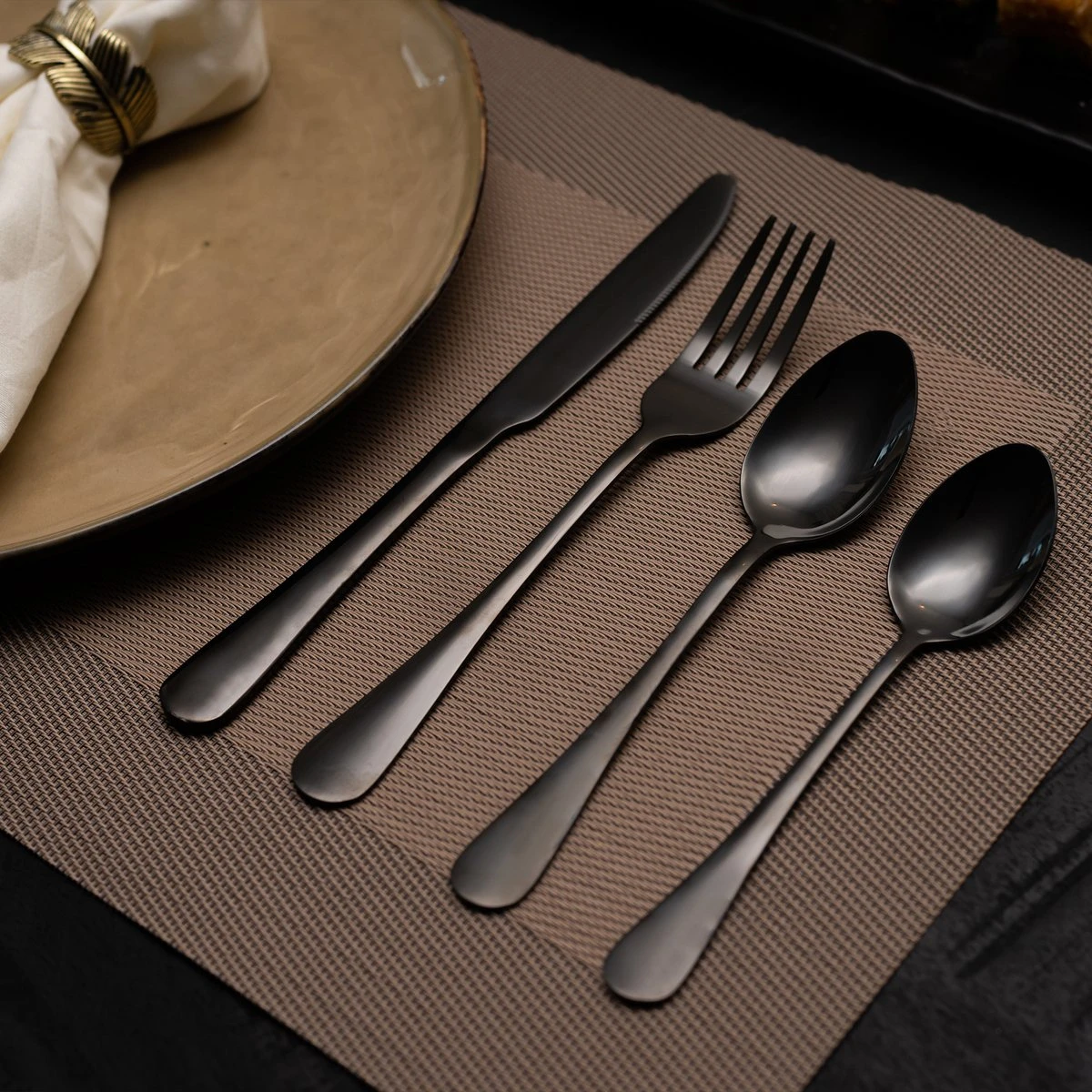 OEC Kitchen Bestekset 36-delig - Zwart - 6 Persoons - Steakmessen - Messen - Vorken - Lepels - RVS 3 OEC Kitchen Bestekset 36-delig - Zwart - 6 Persoons - Steakmessen - Messen - Vorken - Lepels - RVS - Afbeelding 3