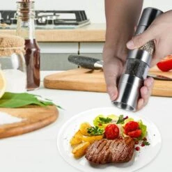 Merkloos Peper- En Zoutmolen- 2 In 1 - RVS - 22 X 5,2 Cm 11 Merkloos Peper- En Zoutmolen- 2 In 1 - RVS - 22 X 5,2 Cm -Keukenheld Verkoopwinkel 1200x1200 839