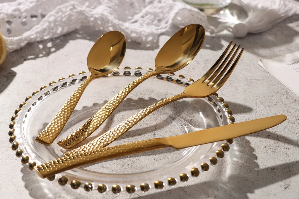 Bestekset - Bestek Goud Gehamerd -24 Delig-Zwitsers Kwaliteit-Complete Set-100% Roestvrijstaal-Gehamerd Gold 24k-Goud 24K 2 Bestekset - Bestek Goud Gehamerd -24 Delig-Zwitsers Kwaliteit-Complete Set-100% Roestvrijstaal-Gehamerd Gold 24k-Goud 24K - Afbeelding 2