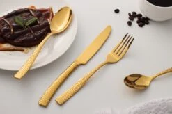 Bestekset - Bestek Goud Gehamerd -24 Delig-Zwitsers Kwaliteit-Complete Set-100% Roestvrijstaal-Gehamerd Gold 24k-Goud 24K 14 Bestekset - Bestek Goud Gehamerd -24 Delig-Zwitsers Kwaliteit-Complete Set-100% Roestvrijstaal-Gehamerd Gold 24k-Goud 24K -Keukenheld Verkoopwinkel 1200x799 5