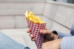 Papieren Frietzak | 50 Stuks | Patatzak | Rode Print | Frietzakken | Puntzakken | Frietzakjes 6 Papieren Frietzak | 50 Stuks | Patatzak | Rode Print | Frietzakken | Puntzakken | Frietzakjes -Keukenheld Verkoopwinkel 1200x800 147