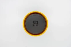 Circular&Co. Herbruikbare To Go Koffiebeker (rCUP) Zwart/geel 12oz/340ml 17 Circular&Co. Herbruikbare To Go Koffiebeker (rCUP) Zwart/geel 12oz/340ml -Keukenheld Verkoopwinkel 1200x801 8