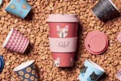 Quy Cup - 90ml Ecologische Reis Beker - Espressobeker “Peanuts Snoopy Music” Met Zwarte Siliconen Deksel 18 Quy Cup - 90ml Ecologische Reis Beker - Espressobeker “Peanuts Snoopy Music” Met Zwarte Siliconen Deksel -Keukenheld Verkoopwinkel 1200x810 3