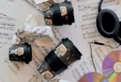 Quy Cup - 90ml Ecologische Reis Beker - Espressobeker “Peanuts Snoopy Music” Met Zwarte Siliconen Deksel 21 Quy Cup - 90ml Ecologische Reis Beker - Espressobeker “Peanuts Snoopy Music” Met Zwarte Siliconen Deksel -Keukenheld Verkoopwinkel 1200x811 1