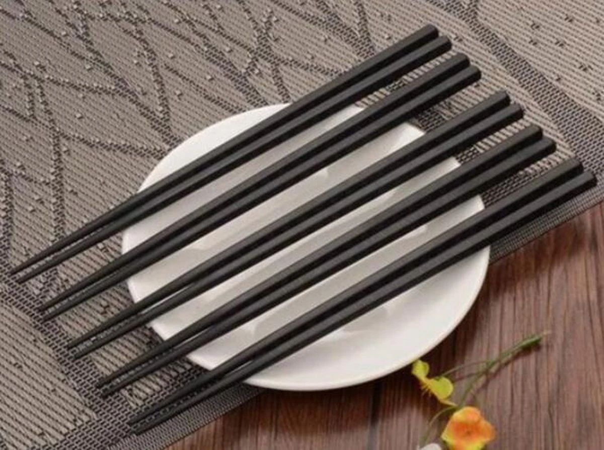 4 Setjes Luxe Zwarte Sushi Eetstokjes 1 4 Setjes Luxe Zwarte Sushi Eetstokjes