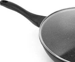 Swiss Pro+ - Marmeren Wokpan - Ø 32 Cm - Geschikt Voor Alle Warmtebronnen 8 Swiss Pro+ - Marmeren Wokpan - Ø 32 Cm - Geschikt Voor Alle Warmtebronnen -Keukenheld Verkoopwinkel 1200x997