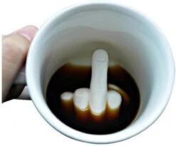 Merkloos Middelvinger Koffiemok - Grappig - Creatief - Perfect Cadeau - Humor - Thee - Melk - Keramiek -Keukenheld Verkoopwinkel 1200x997 5