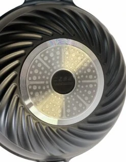 Cheffinger Wokpan Met Deksel - 32cm - Zwart - Pan - Keukenaccessoires -Keukenheld Verkoopwinkel 936x1200 1